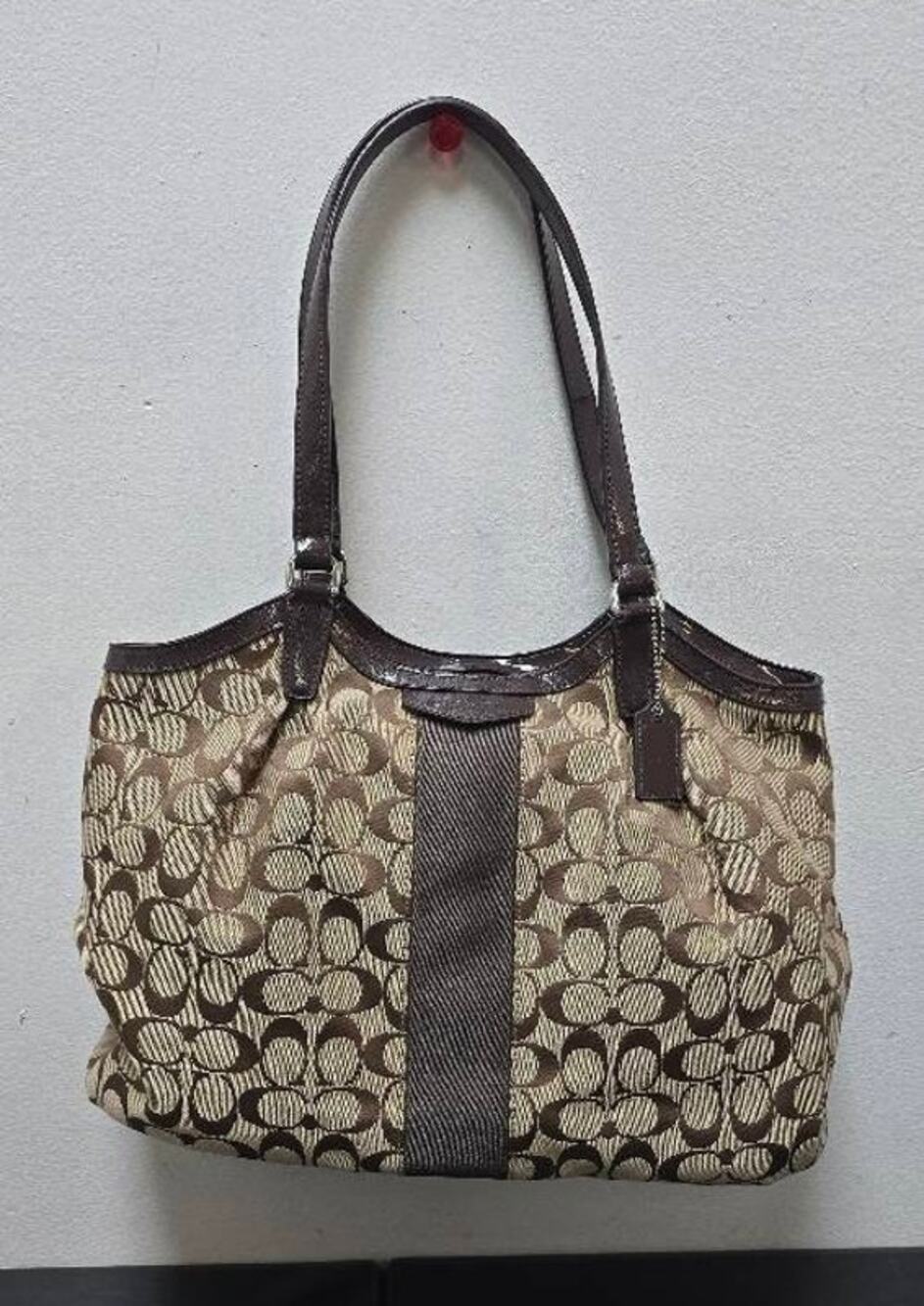 Coach Signature Brown Devin Tote w Dust Cover